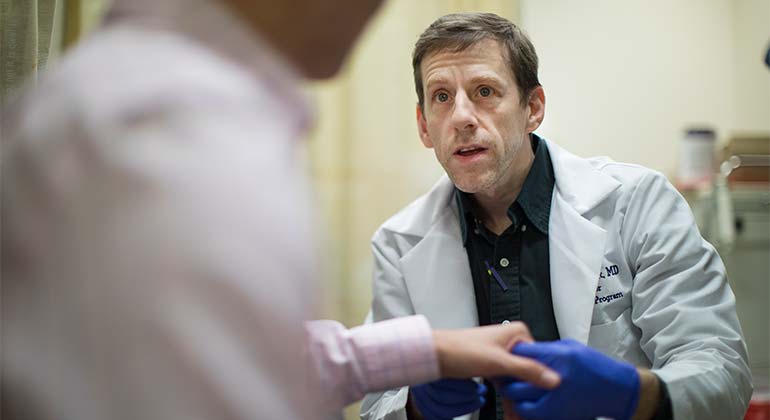 Image of Doctor with patient