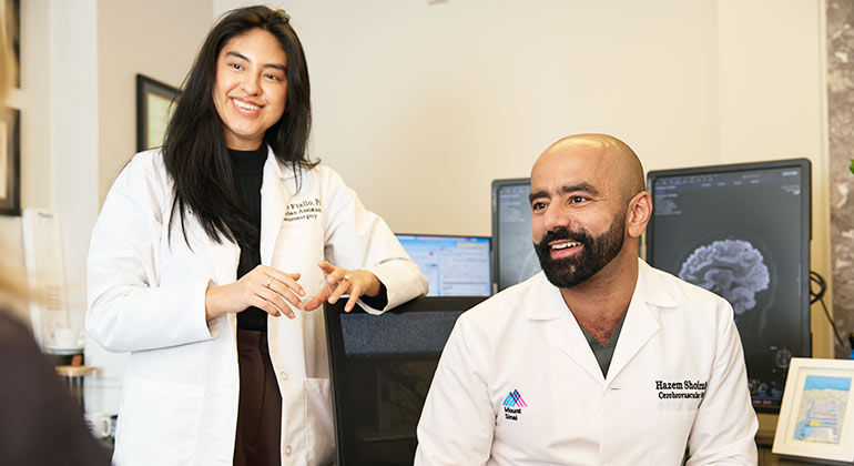 Image of doctors talking