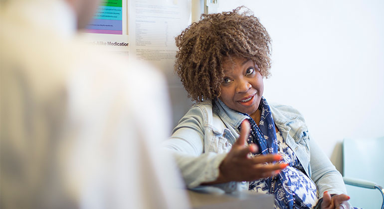 patient talks with doctor