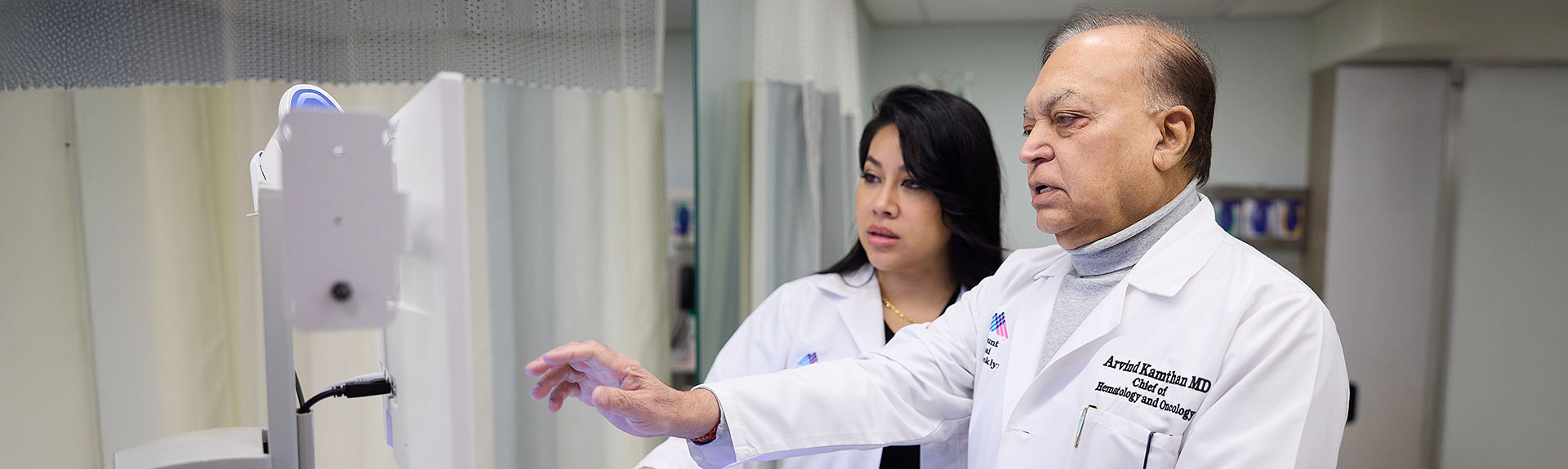 Image of doctor with patient