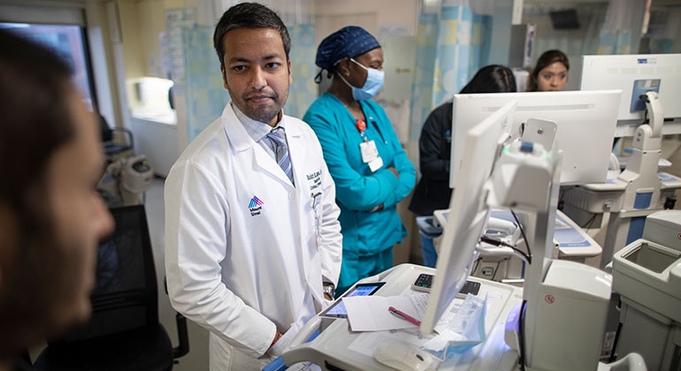 Image of doctor with nurse