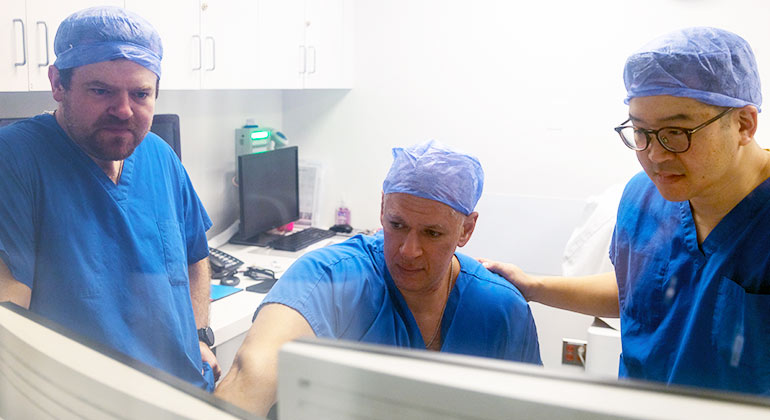 Image of doctors in surgery
