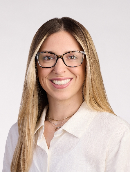 Profile image of Alexandra Demeglio